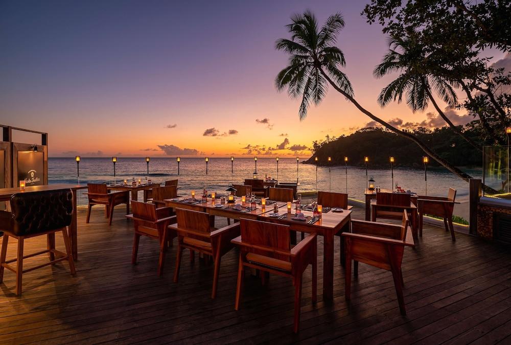 Avani Barbarons Seychelles Resort Grand Anse  Exterior foto