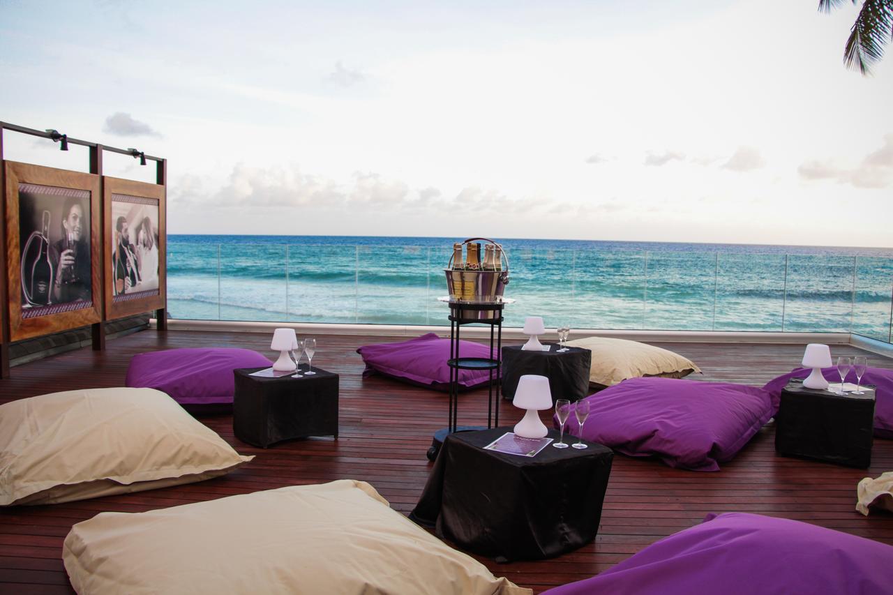 Avani Barbarons Seychelles Resort Grand Anse  Exterior foto